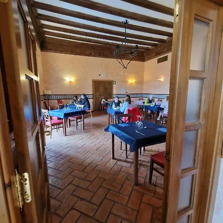 Castillo De 3*